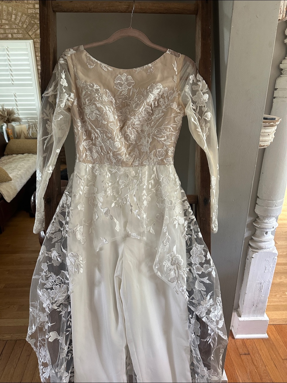 MISSACC PANT SUIT WEDDING WALK THROUGH LACE WITH TRAIN WEDDING LONG SLEEVE 4* - Picture 2 of 11